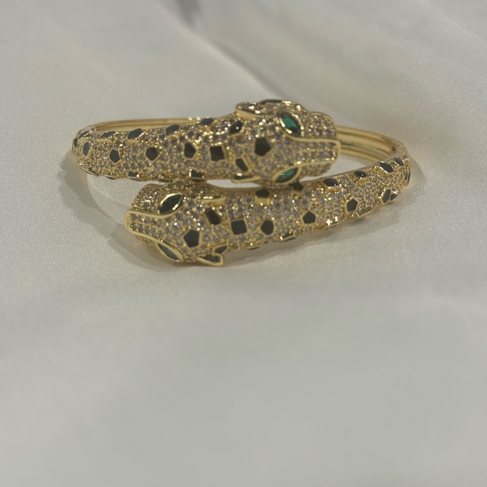 Size 8 gold plated bangle